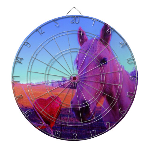 Brown Horse and Red Heart Dartscheibe (vorne)