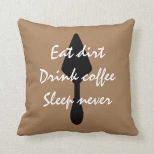 Brown isst trort trinken Kaffee schlafen nie Kissen