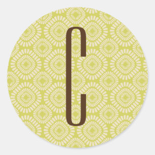 Brown Monogram on Retro Sage Green Pattern Runder Aufkleber