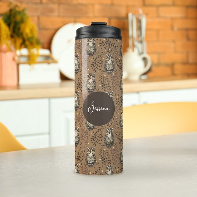 Brown Owl Illustriert Woodland Muster Thermosbecher (Owl Pattern & Nameplate Tumbler )