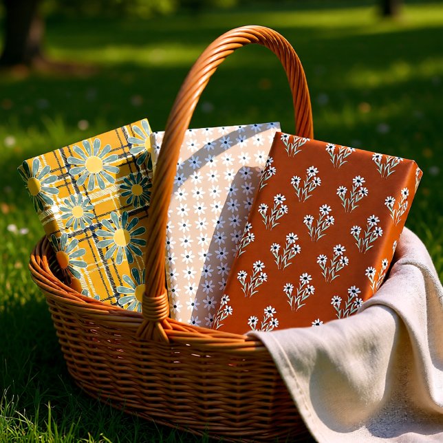 Brown Retro Daisy Blume Set 3 Geschenkpapier Set (Retro Daisy Floral Brown Vintage Aesthetic Gift Wrapping Paper Sheets)