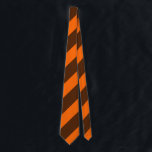Brown und orange Regimentsstreifen-Krawatte Krawatte<br><div class="desc">Stehen Sie heraus und schauen Sie gleichzeitig mit dieser braunen und orange diagonal-gestreiften Krawatte nobel.</div>