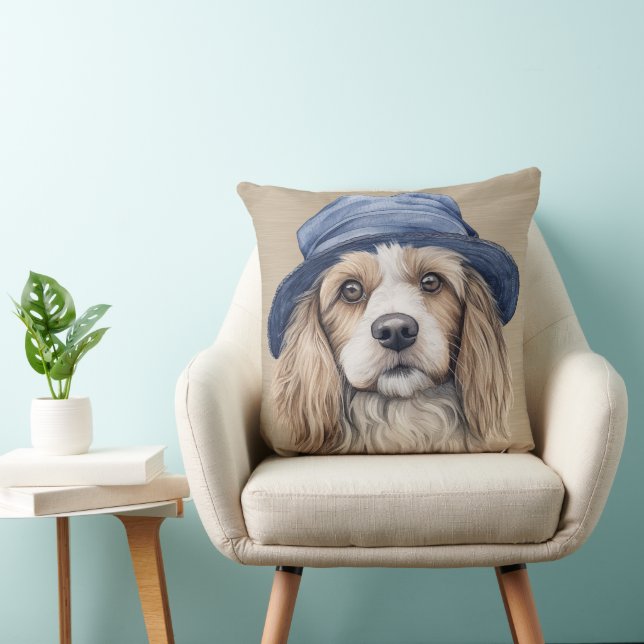 BROWN & WHITE SHAGGY HUND MIT BLAUEM HUT KISSEN (Stuhl )