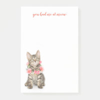 Browntabby-tragende Blumen-Halskette