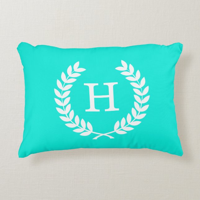 Brt Aqua Wht Wheat Laurel Wreath Initial Monogram Dekokissen (Vorderseite)