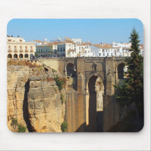 Brücke bei Ronda in Spanien Mousepad