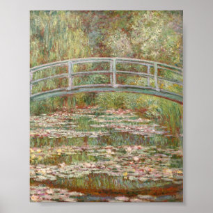 Brücke über einen Teich von Wasser Lilien durch Mo Poster