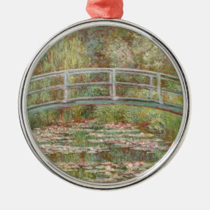Brücke über einen Teich von Wasserläufen Ornament Aus Metall