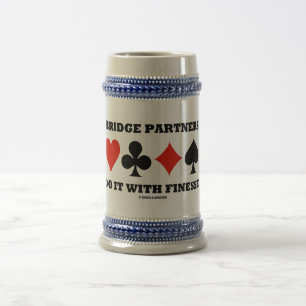 Brücken-Partner tun es mit Finesse (Karten-Anzüg Bierglas