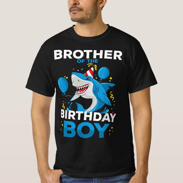 Bruder Bro The Birthday Boy Shark Ocean Matchi T-Shirt (Vorderseite)