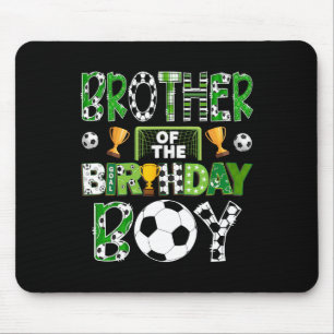 Bruder des Geburtstagsjungen Fußballspieler Spielt Mousepad