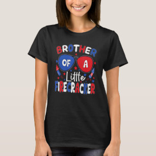 Bruder des kleinen Firecracker 4. Juli Amer T-Shirt