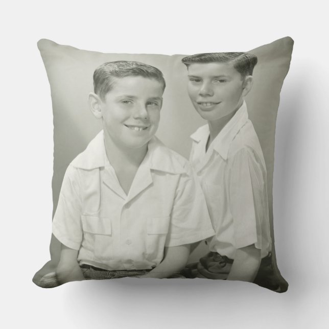 Brüder im Studio Kissen (Vorderseite)
