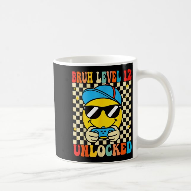 Bruh Level 12 Unlocked Smile Face Video Gamer 12th Kaffeetasse (Rechts)