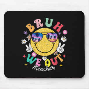 Bruh, wir haben die Lehrer am Niedlichen Ende des Mousepad