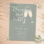 Brunch Bubbly Script Brautparty Sage Green Einladung<br><div class="desc">Die elegante Brunch- und Brautdusche-Einladung mit Champagnergläsern und dem prächtigen Schriftnamen personalisiert sich mit Ihren Informationen in schicken Schriften auf einem schlauen grünen Hintergrund. Entwickelt von Thisisnotme©</div>