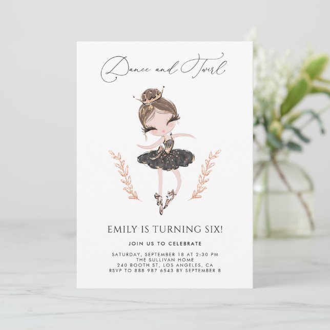 Brünette Ballerina in Black Dress Glitzer Geburtst Einladung (Stehend Vorderseite)