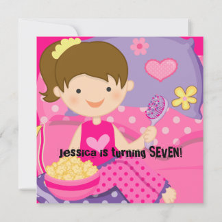 Brünettes Girl Slumber Party Geburtstag Einladung