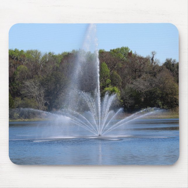 Brunnen am See Mousepad (Vorne)