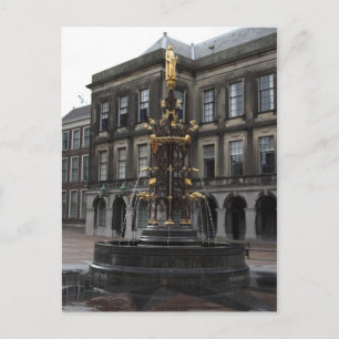 Brunnen im Binnenhof Postkarte