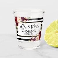 Brush Script Burgundy Floral Striped Mr. und Mrs.