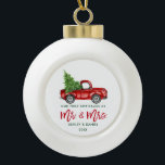 Brush Script First Christmas Red Truck Keramik Kugel-Ornament<br><div class="desc">Modern Green Brush Script Unsere ersten Weihnachten als Mr. und Mrs. - Aquarellfarbener Vintager LKW-Ornament</div>
