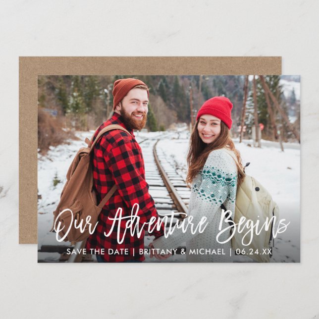 Brush Script Kraft Save the Date Adventure Card Einladung (Vorne/Hinten)