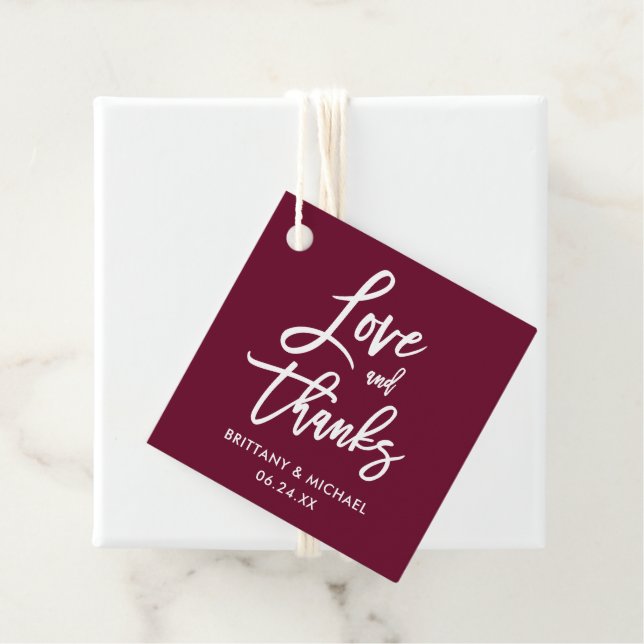 Brush Script-Liebe und Dank Burgundy Wedding Geschenkanhänger (Beispiel)