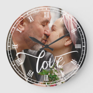 Brush Script Love Custom Photo Roman Numbers Große Wanduhr