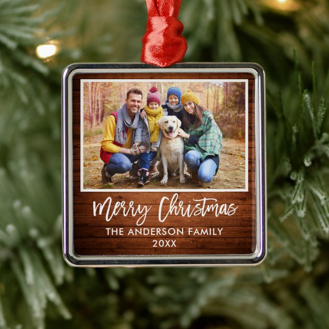Brush Script Rustic Wood Family Frohe Weihnachten Ornament Aus Metall (Baum)