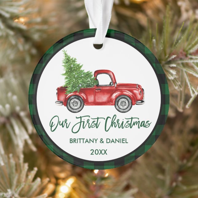 Brush Script Truck Erstes Weihnachtsgrün Kariert Ornament (Baum)