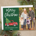 Brush Script Vintag Truck Foto Weihnachten Grün<br><div class="desc">Modern Brush Script Wasserfarbe Vintager roter LKW mit Weihnachtsbaum - Frohe Weihnachten Familie Grün Fotokarte</div>