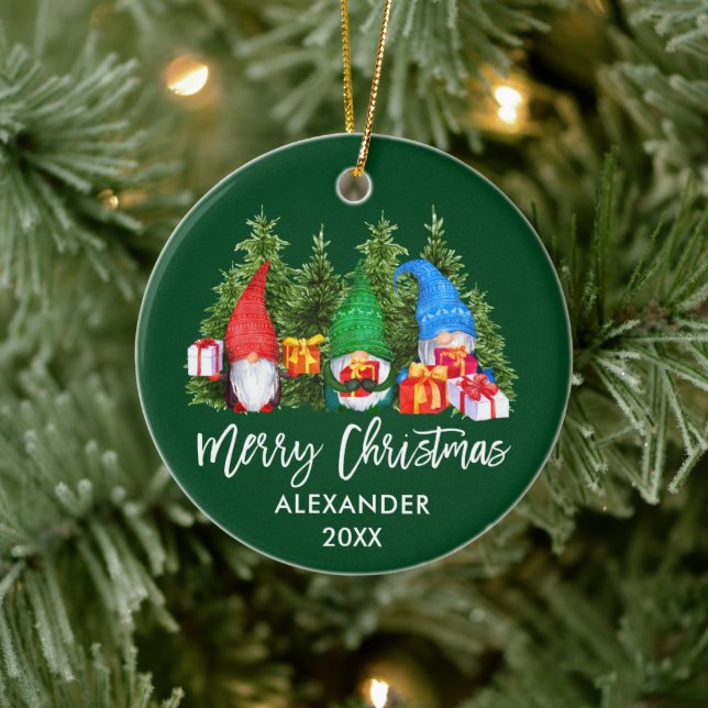 Brush Script Weihnachten Wasserfarben Gnomes Green Keramik Ornament (Baum)