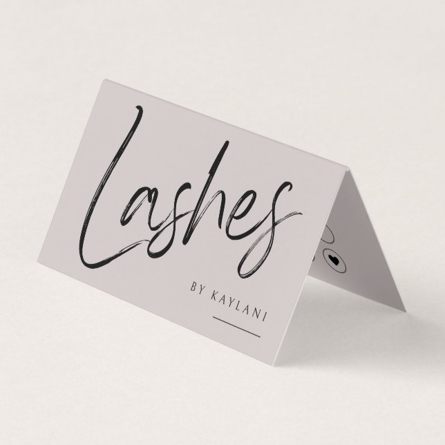 Brush Script Wimpern gefaltete Geschäfts- und Treu Visitenkarten (Vorderseite)