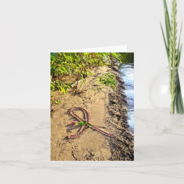 Brustkrebs Hinweis Karte-rosa Band im Sand. Karte (Vorderseite)