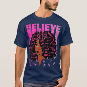 Brustkrebs-Krieger Bewusstsein stark Frauen unters T-Shirt