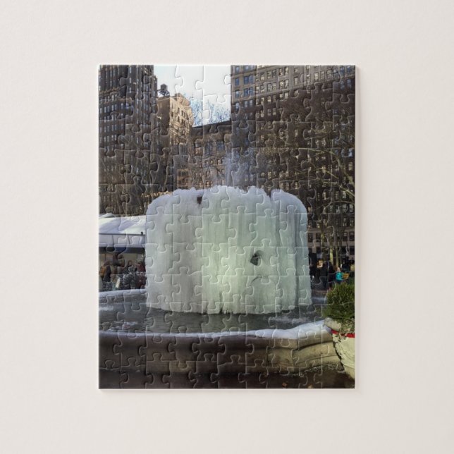 Bryant Park NYC Frozen Weihnachtsbrunnen Foto (Vertikal)