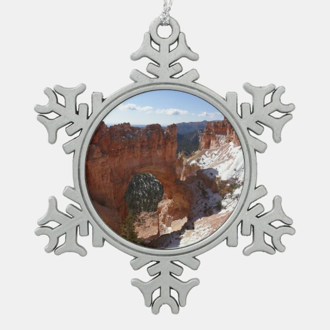 Bryce Canyon Natural Bridge Snowy Landscape Foto Schneeflocken Zinn-Ornament (Vorderseite)