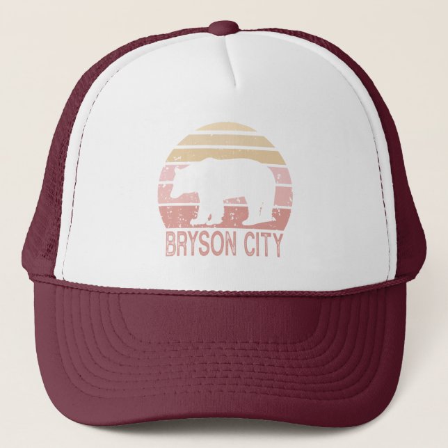 Bryson City North Carolina Retro Bear Truckerkappe (Vorderseite)