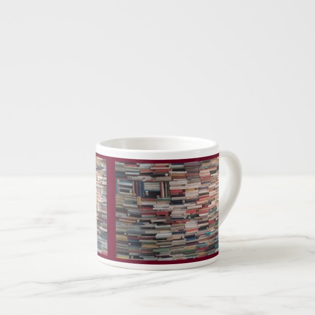 Buch-Stapel angehäuft herauf fest zusammen Espressotasse (Vorderseite Rechts)