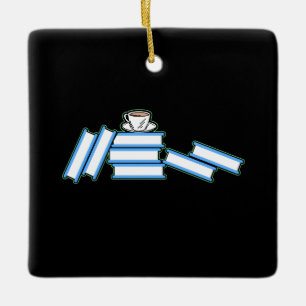 Bücher - Bücher und Teetasse Keramikornament
