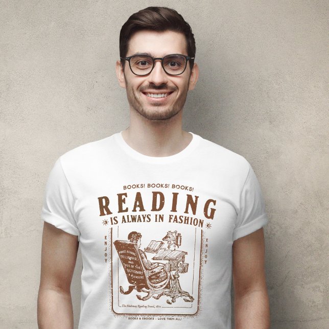 Bücher immer in Mode lesen T-Shirt (Von Creator hochgeladen)