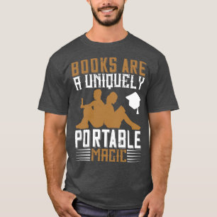 Bücher lesen ist ein tragbarer Zauber T-Shirt