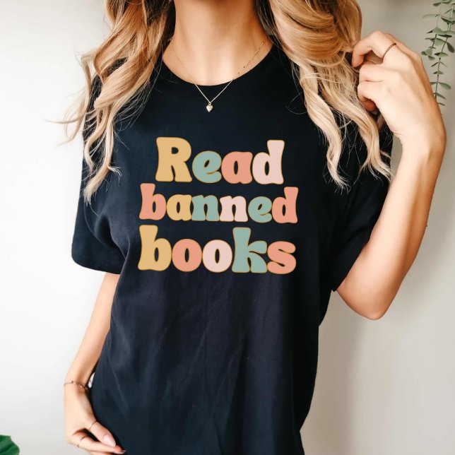 Bücher lesen T-Shirt (Von Creator hochgeladen)