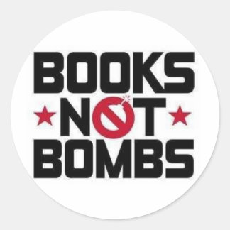 Bücher ohne Bomben Runder Aufkleber