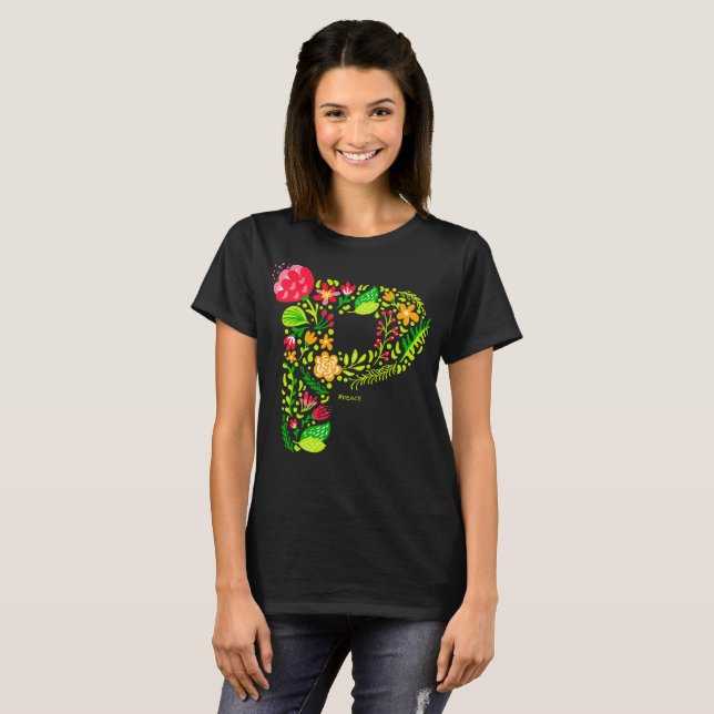 Buchstabe P im T - Shirt Blume (Vorne ganz)