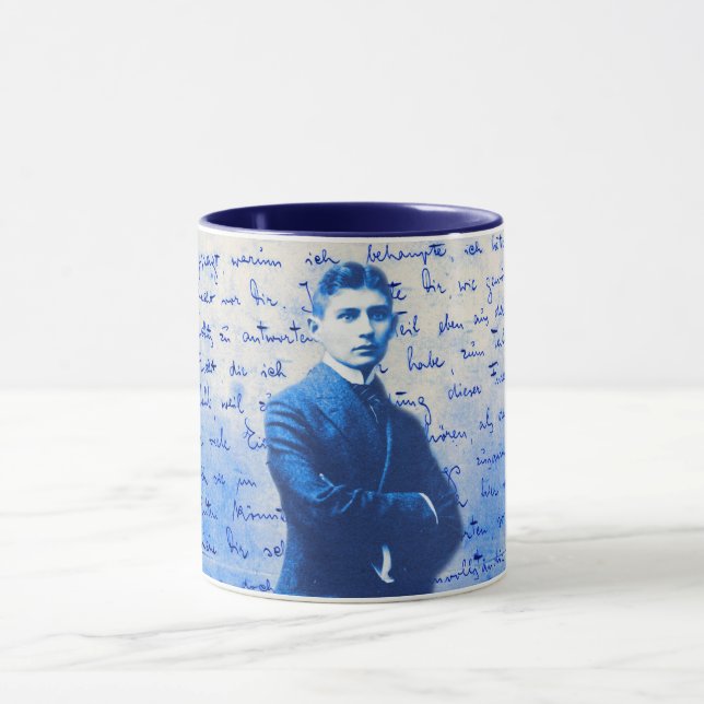 Buchstabe von Kafka Tasse (Zentrum)