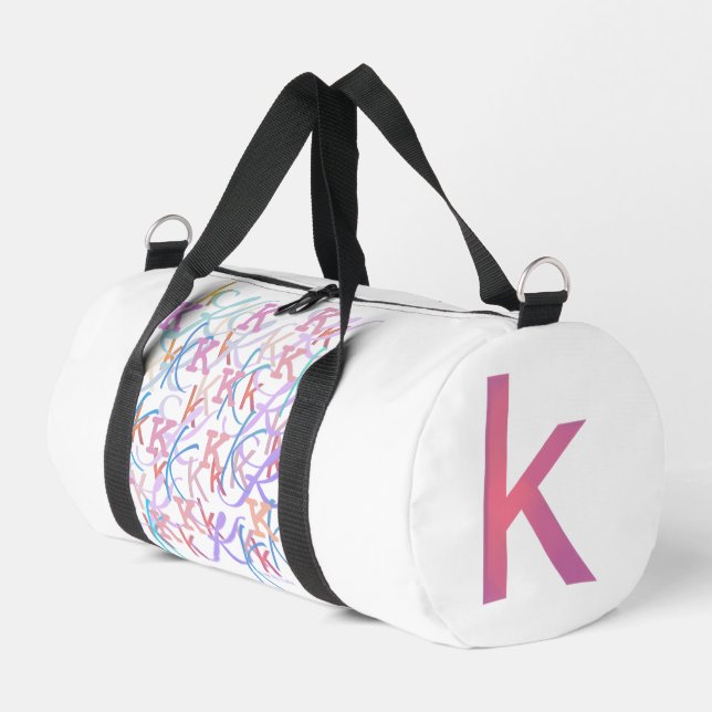 Buchstabenkonfetti "K" Duffle Bag (Linke Seite)