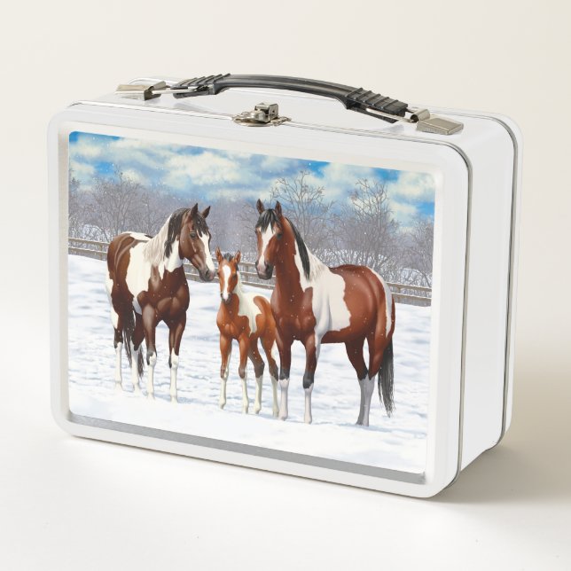 Bucht Pinto Paint Horns im Winter Schnee Metall Lunch Box (Vorderseite)