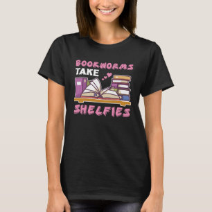 Buchwürmer nehmen Bücherregale zum Lesen von Nerds T-Shirt